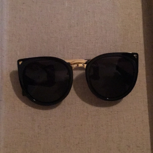 Merry's Cat eye polarized sunglasses. - Picture 2 of 3